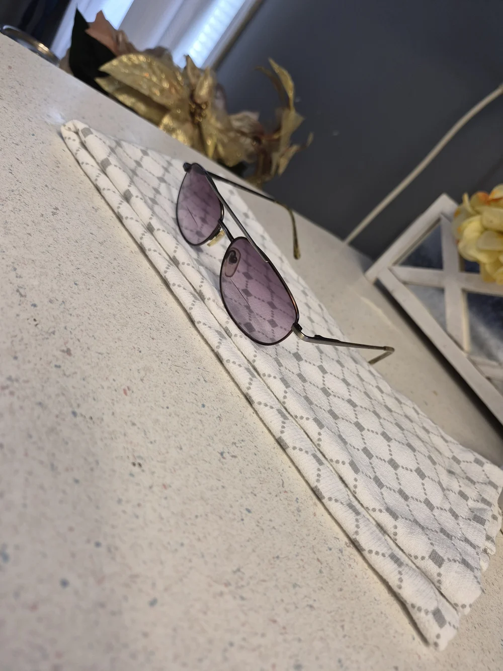 Men's Oval Metal Frame Sunglasses - Purple Lenses